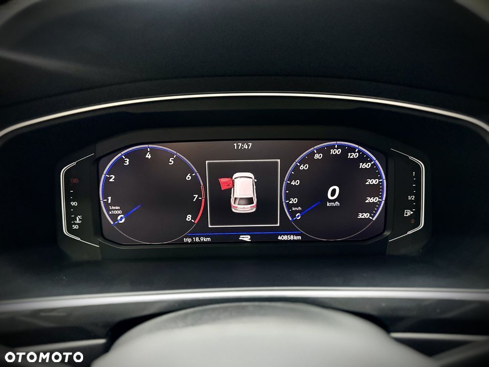 Volkswagen Tiguan - 31