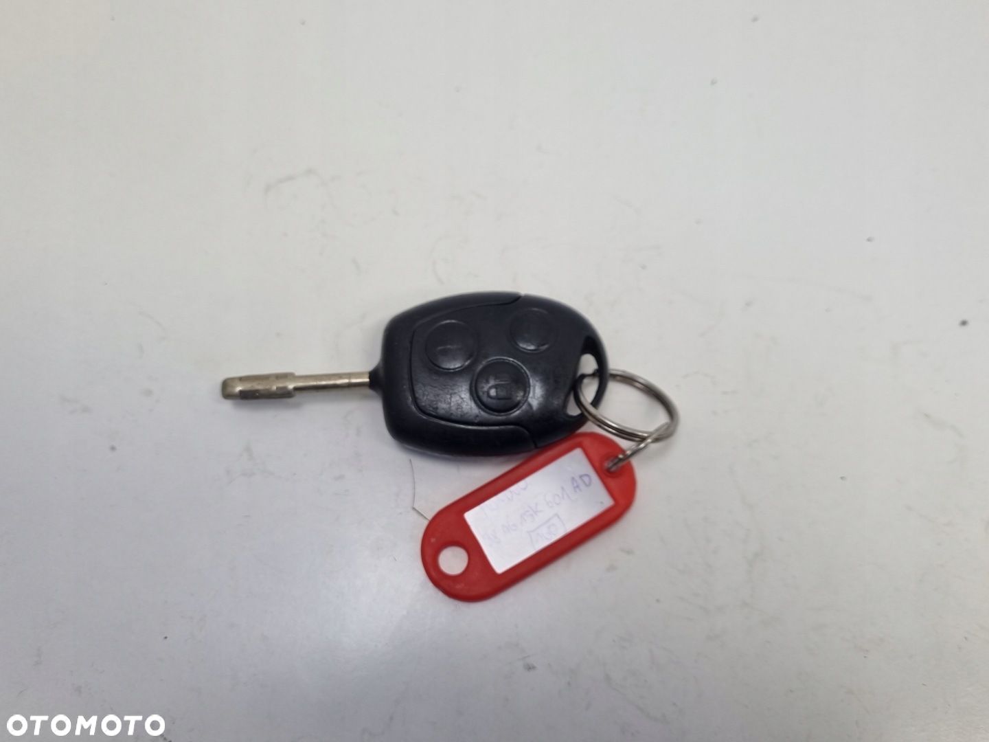 Ford Mondeo Fusion Fiesta KLUCZYK PILOT 98AG15K601AD - 1