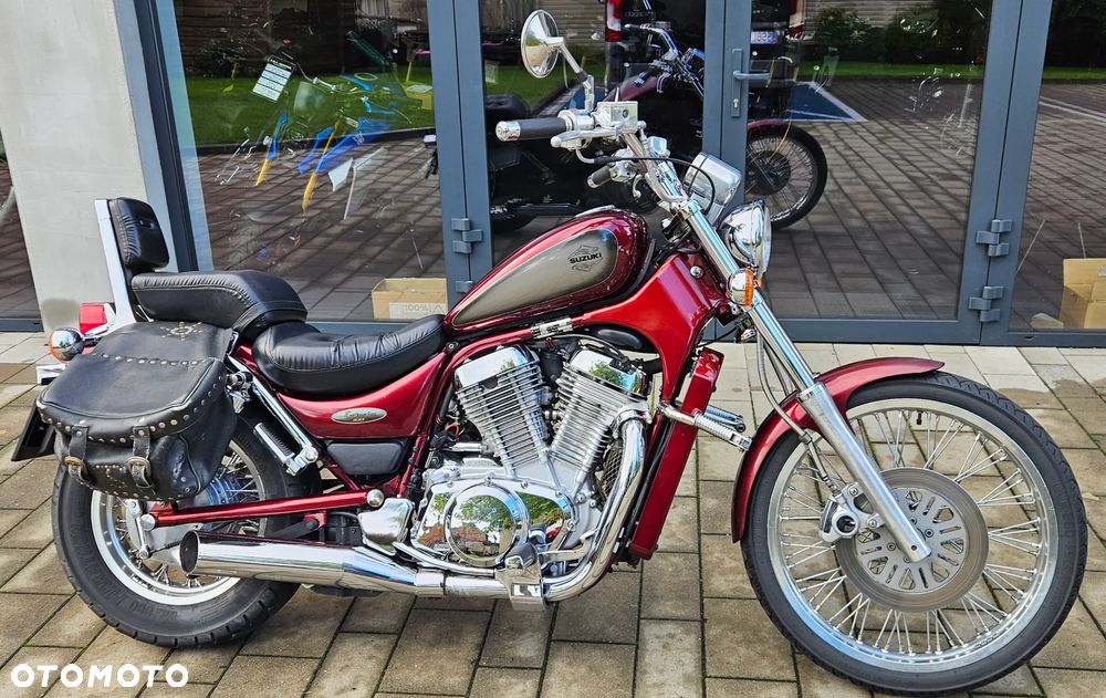 Suzuki Intruder - 17