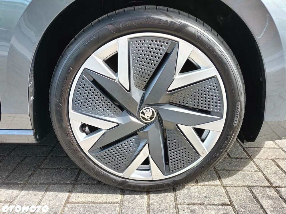 Skoda Superb 1.5 TSI mHEV Selection DSG - 33