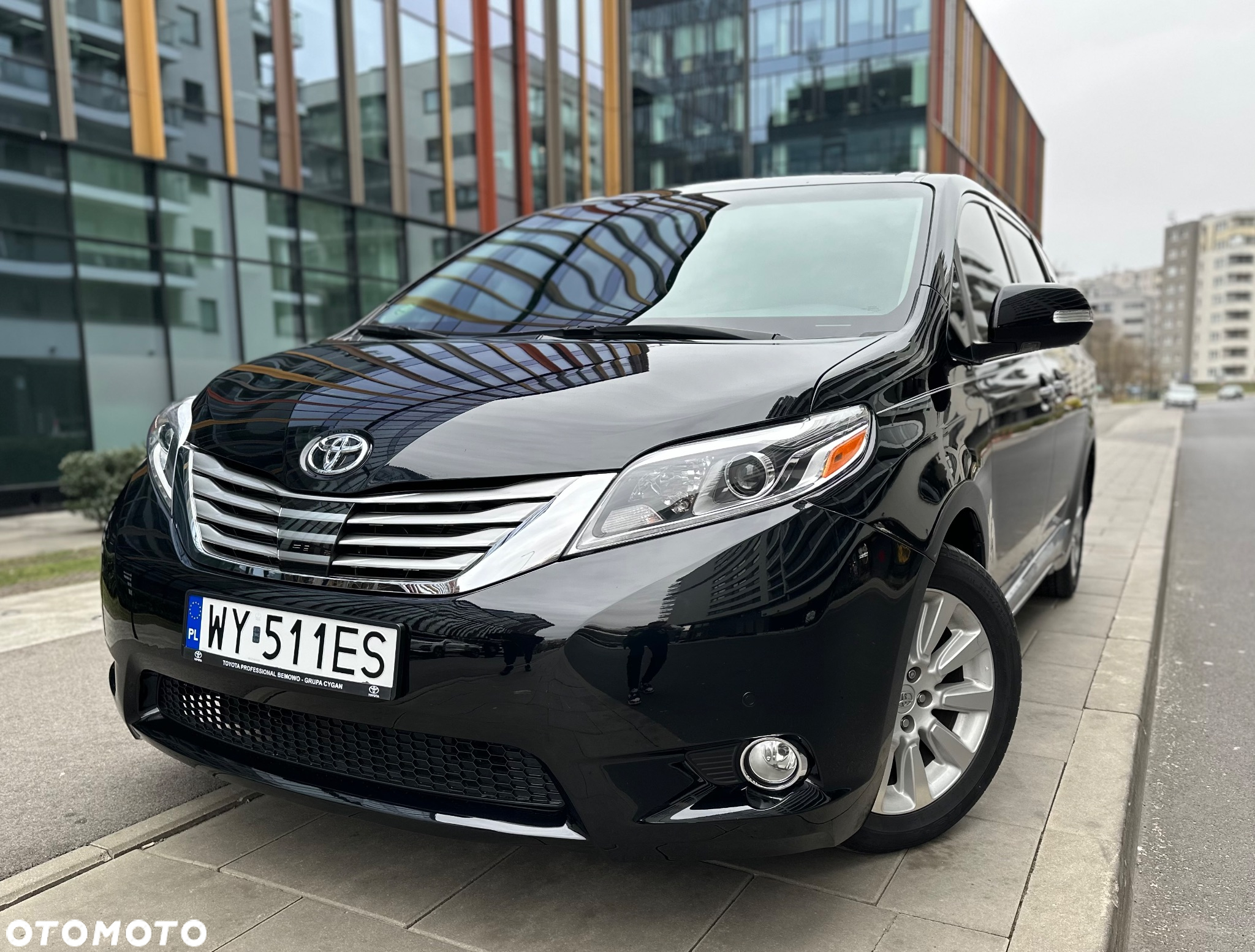 Toyota Sienna 3.5 V6 - 3