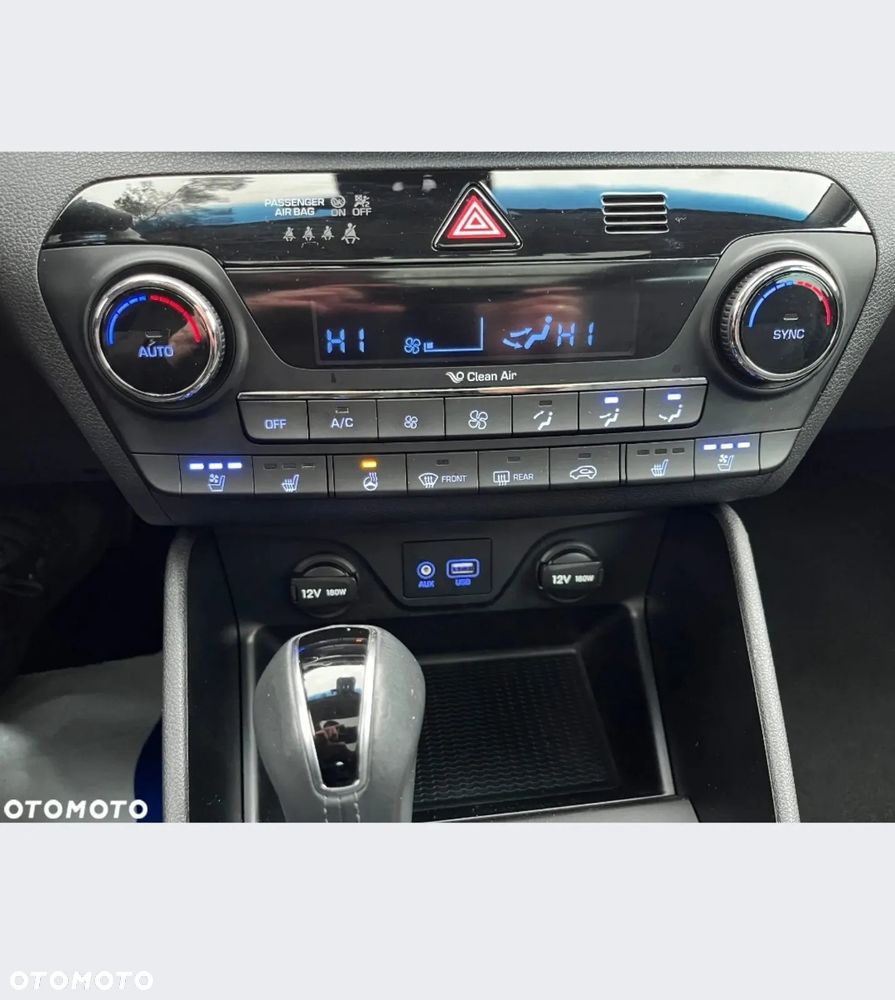 Hyundai Tucson blue 1.7 CRDi 2WD DCT Premium - 35