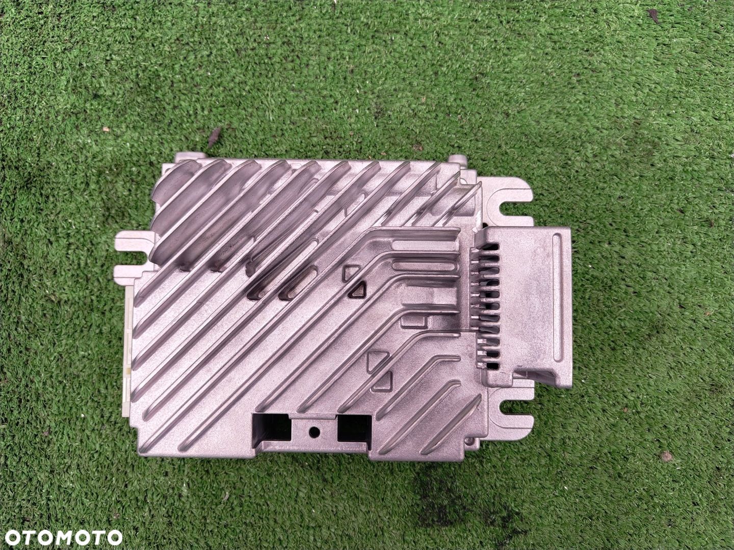 BMW WZMACNIACZ AUDIO 5A3F6D2 - 1