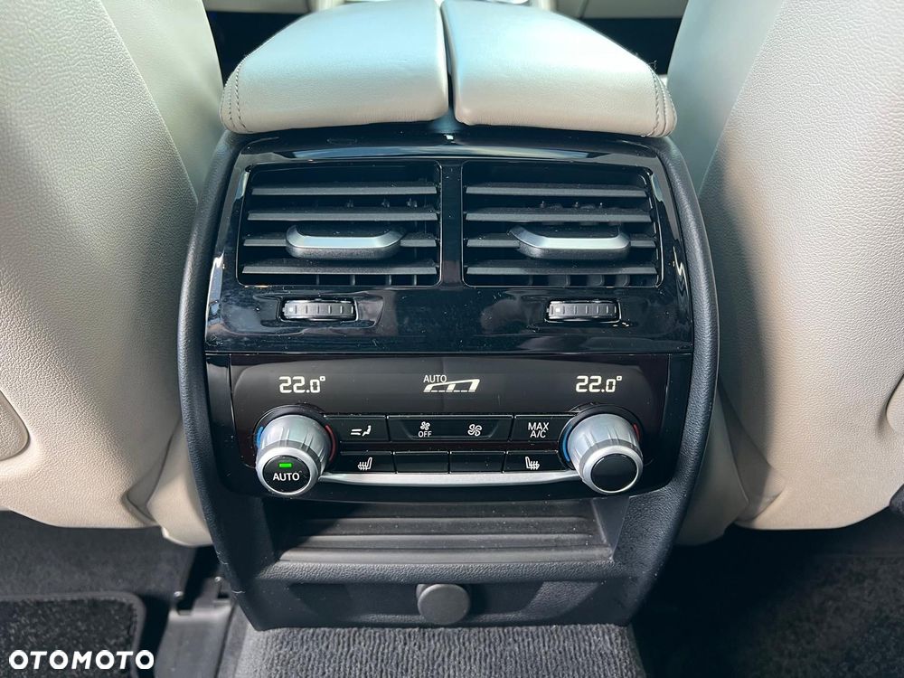 BMW Seria 5 540d xDrive M Sport sport - 32