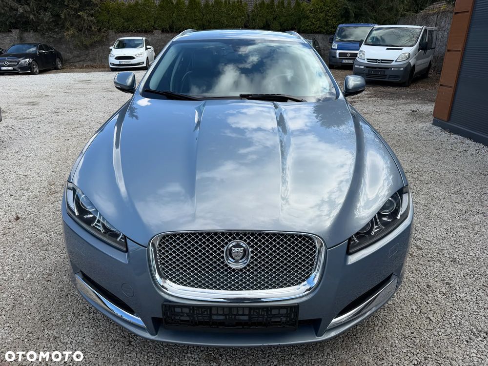 Jaguar XF 2.2 - 15