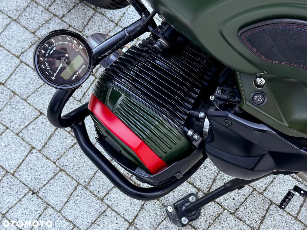 BMW R - 8