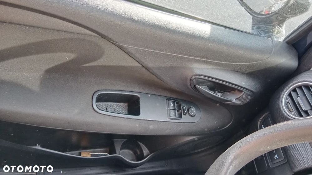 Fiat Punto 1.2 Easy Euro6 - 6