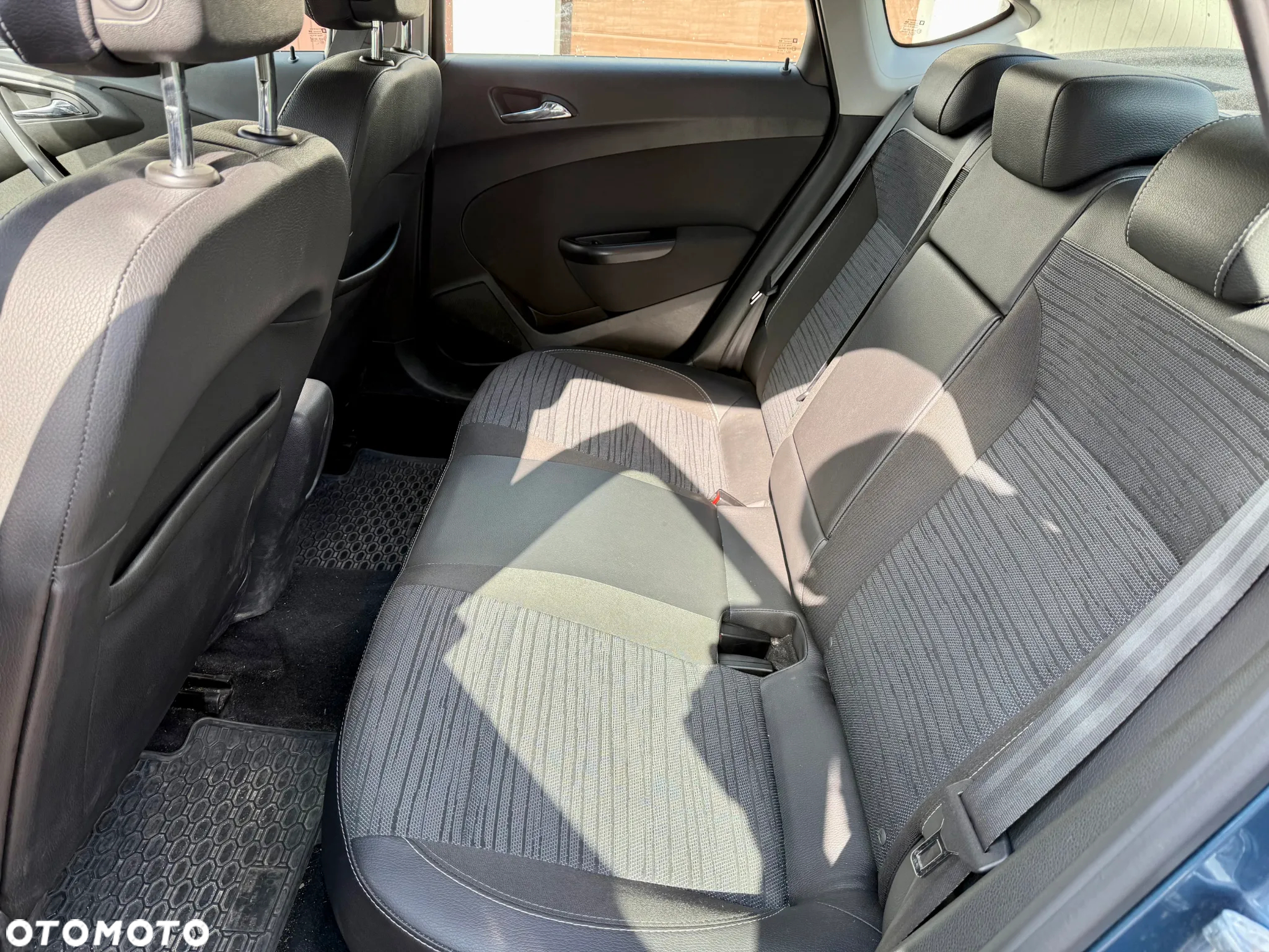 Opel Astra IV 1.4 T Active EU6 - 17