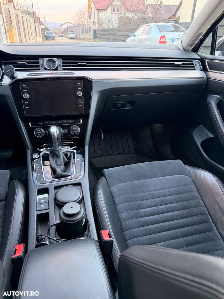 Volkswagen Passat 2.0 TDI DSG Comfortline - 21