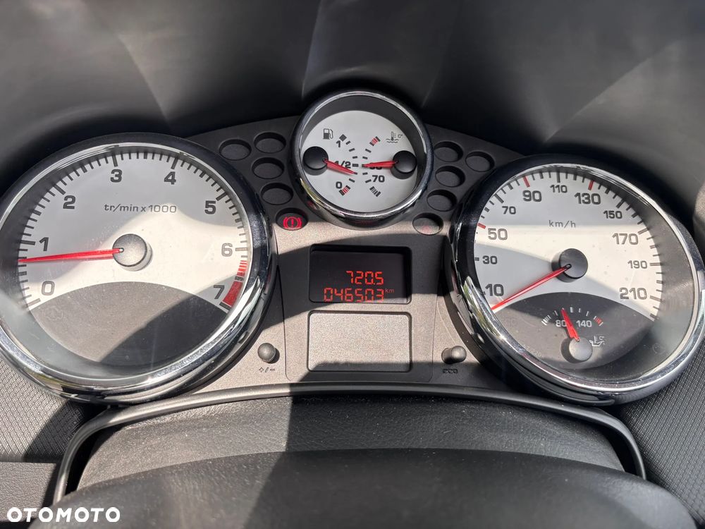 Peugeot 207 CC - 17