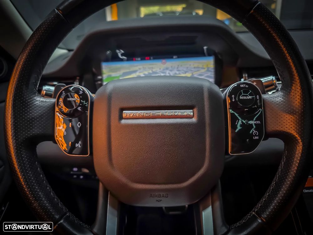Land Rover Range Rover Evoque P300e R-Dynamic SE - 28