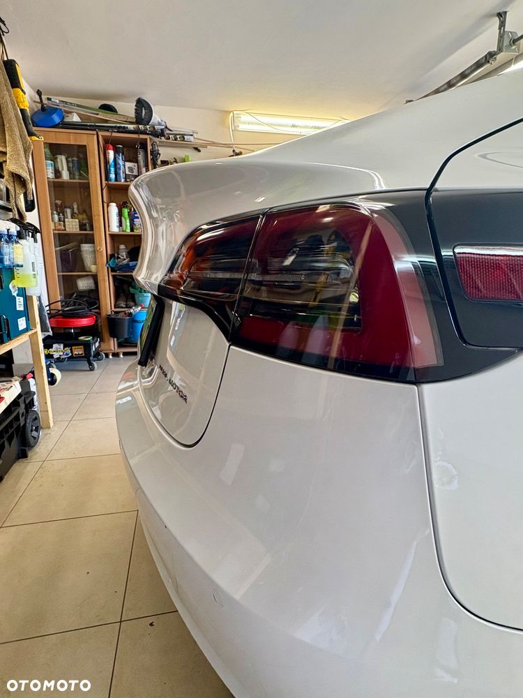 Tesla Model 3 Langstreckenbatterie Allradantrieb Dual Motor - 7