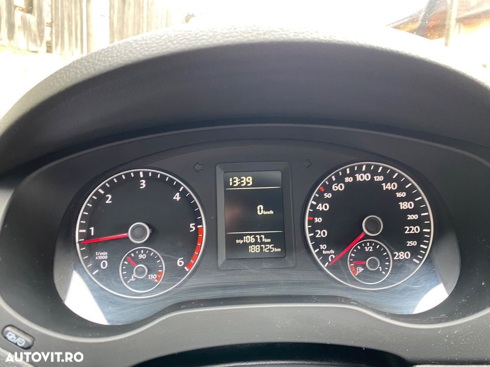 Volkswagen Jetta 1.6 TDI CR DPF Trendline - 9