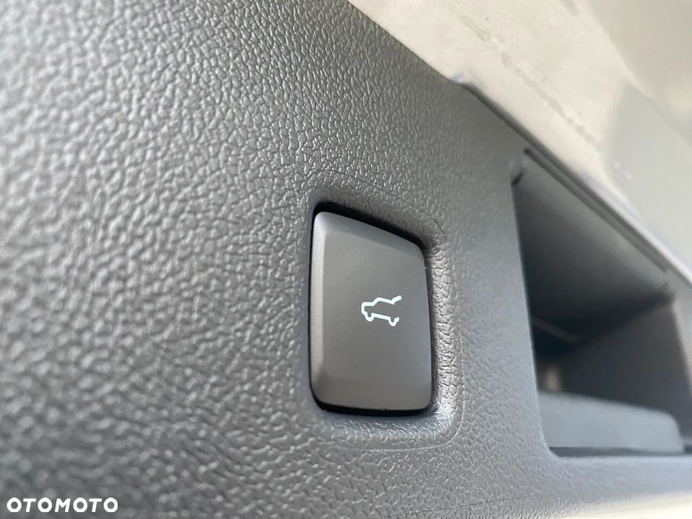 Ford Kuga 2.5 FHEV FWD ST-Line X eCVT - 11