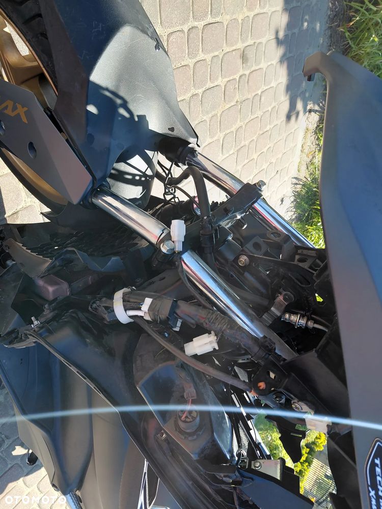 Yamaha X-max - 14