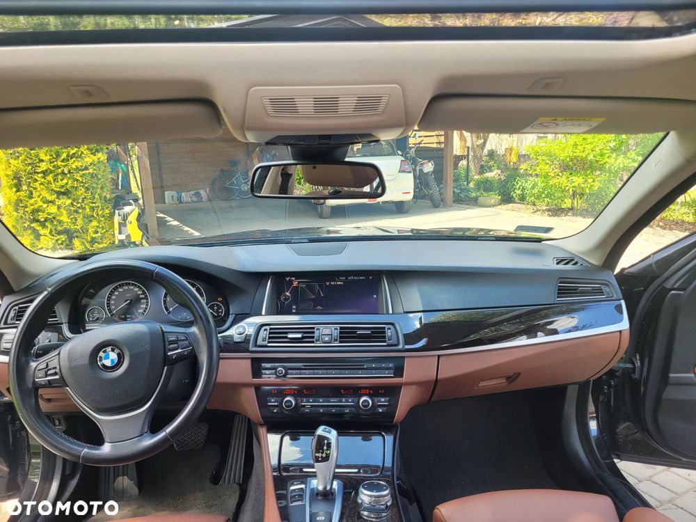 BMW Seria 5 520d Luxury Line - 6