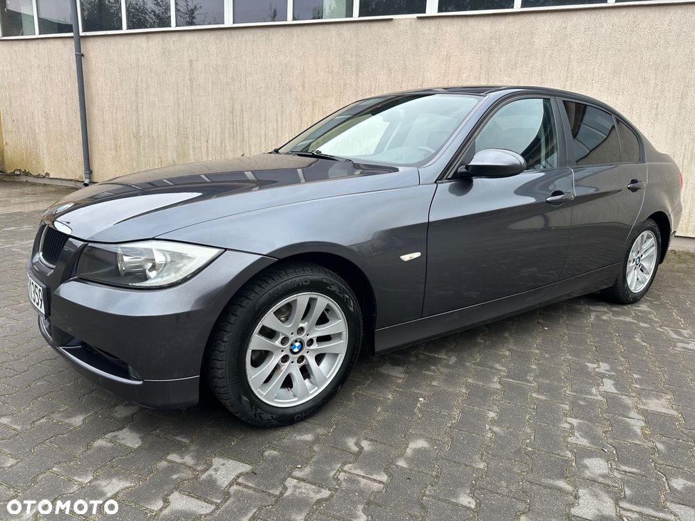 BMW Seria 3 320i - 7