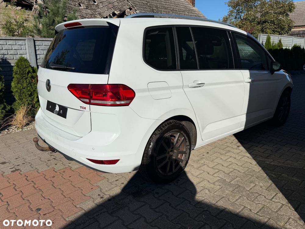 Volkswagen Touran - 2