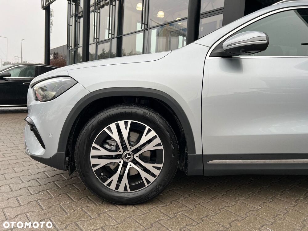 Mercedes-Benz GLA - 6