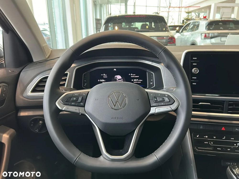 Volkswagen T-Roc - 12