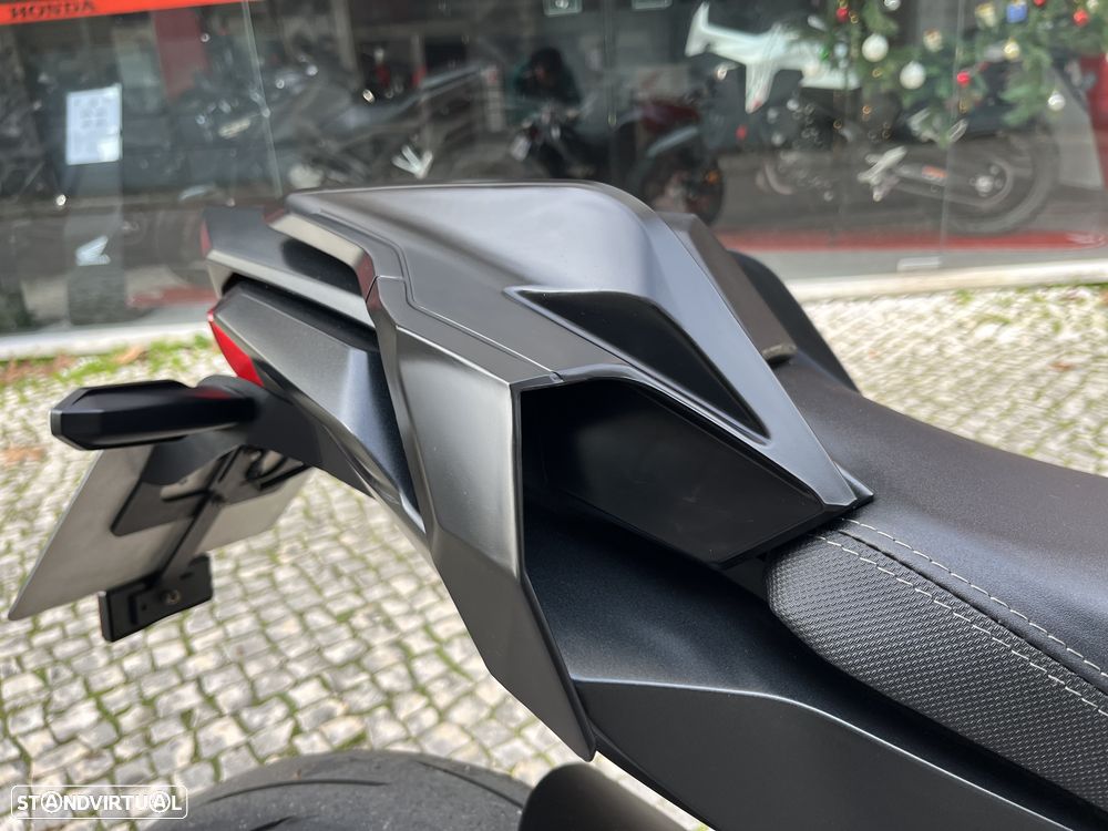 Honda CB 650 R - ESCAPE AKRAPOVIC - DESDE 109 EUR / MÊS !! - 10