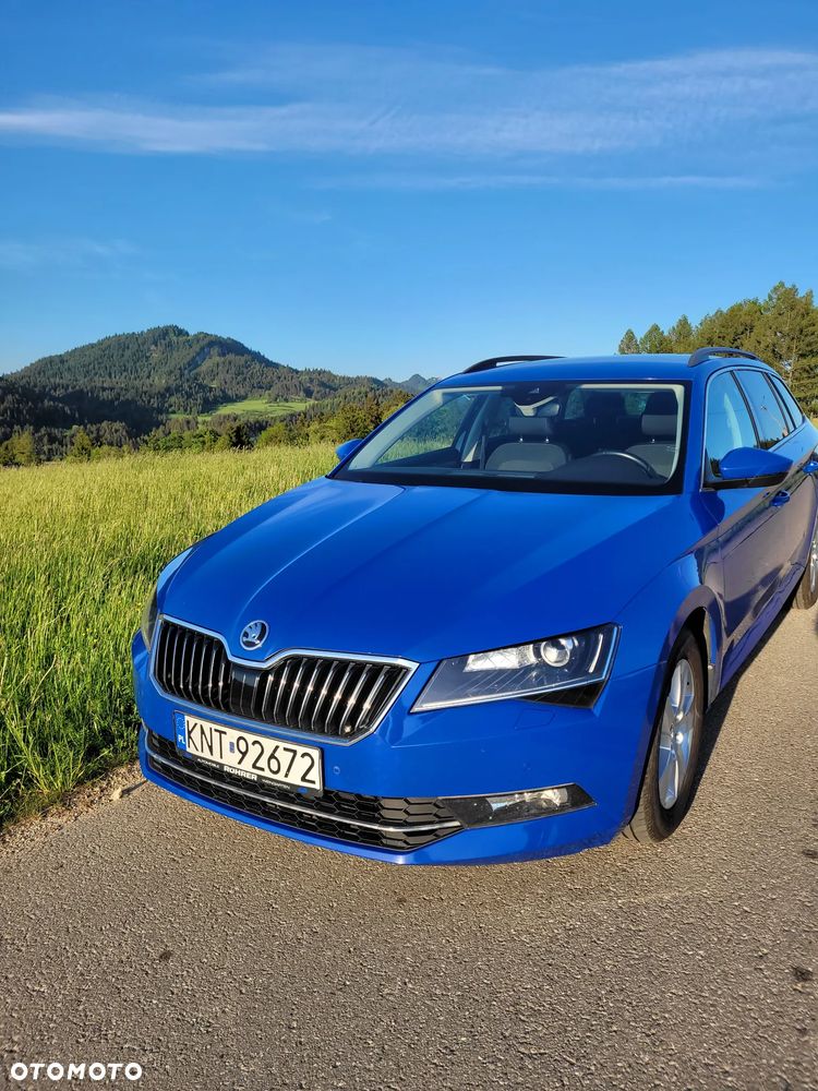Skoda Superb 2.0 TDI DSG Ambition - 6
