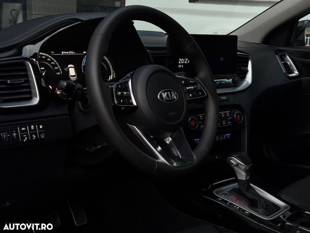 Kia XCeed - 16