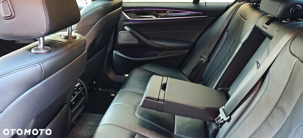 BMW Seria 5 - 33
