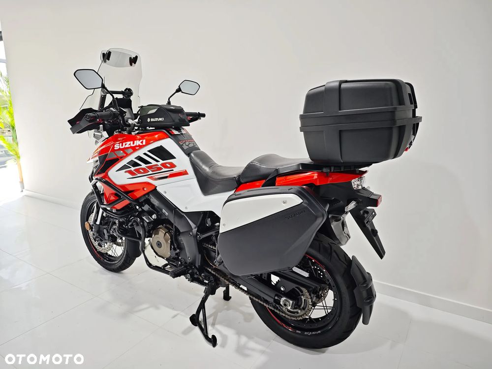 Suzuki V-STROM - 18