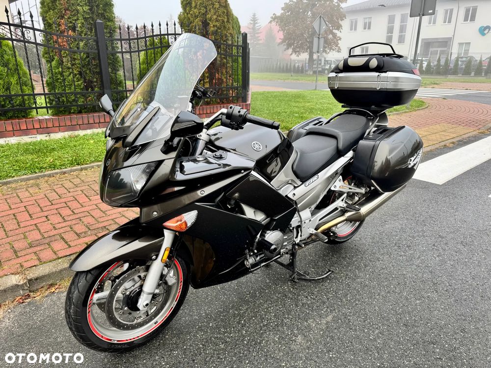 Yamaha FJR - 2