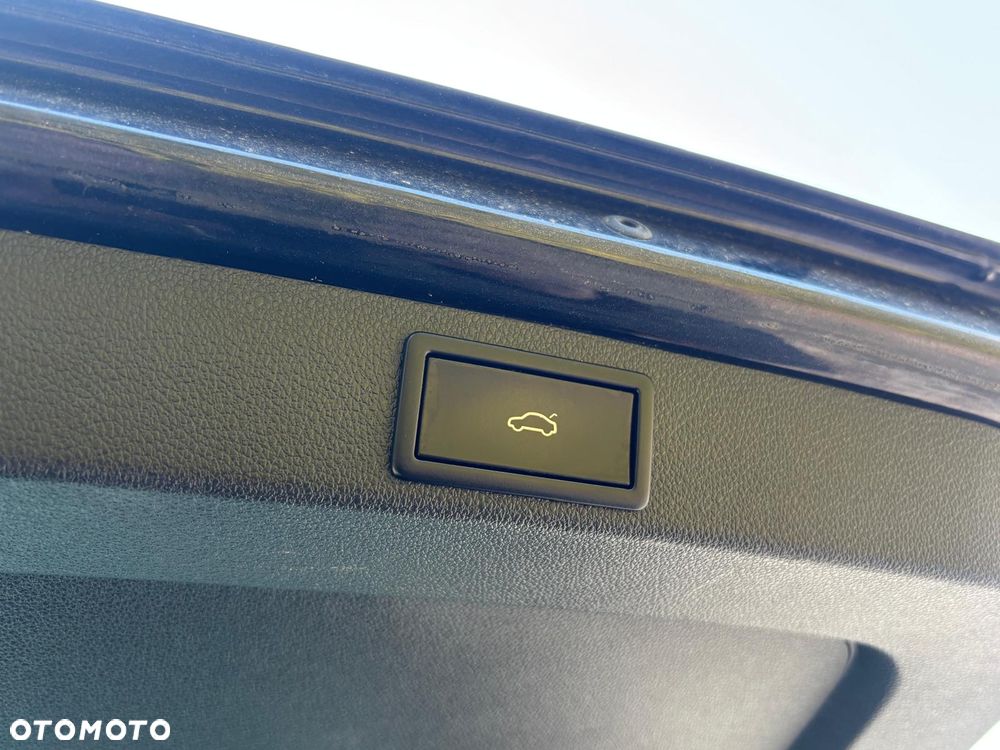 Skoda Octavia 2.0 TDI 4x4 DSG L&K - 32