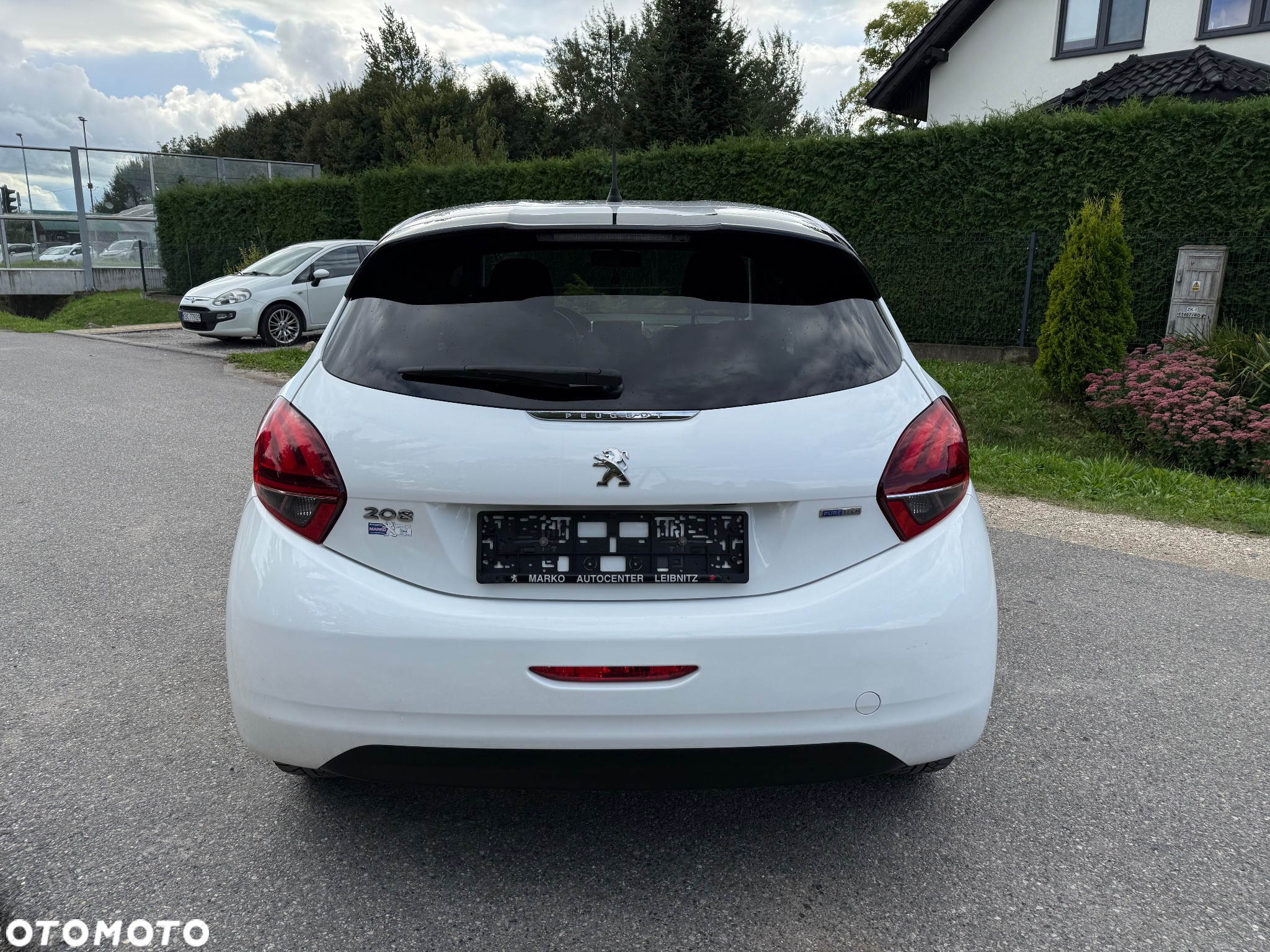 Peugeot 208 1.2 PureTech Style - 21