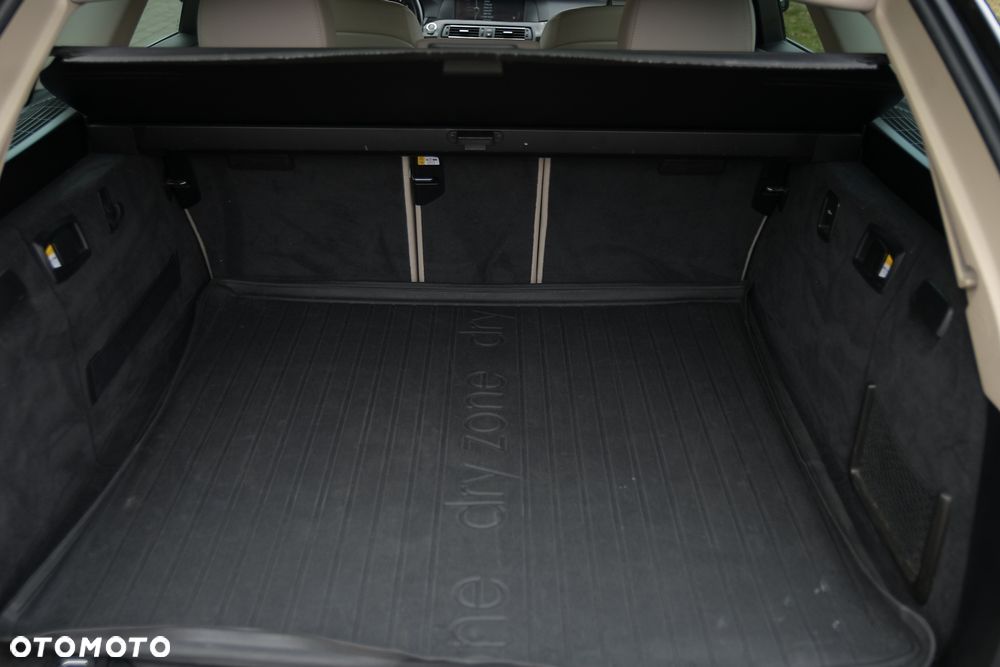 BMW Seria 5 525d - 19