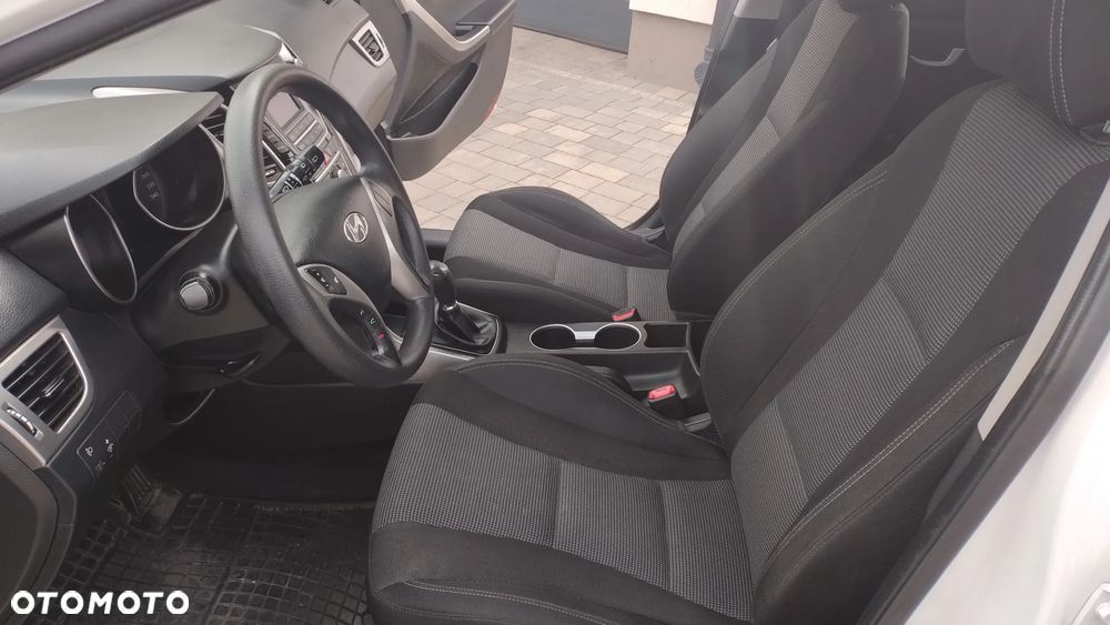 Hyundai i30 1.4 Comfort - 9