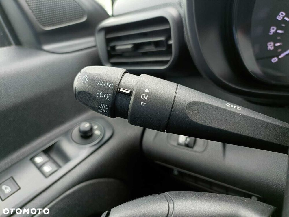 Toyota proace-city - 13