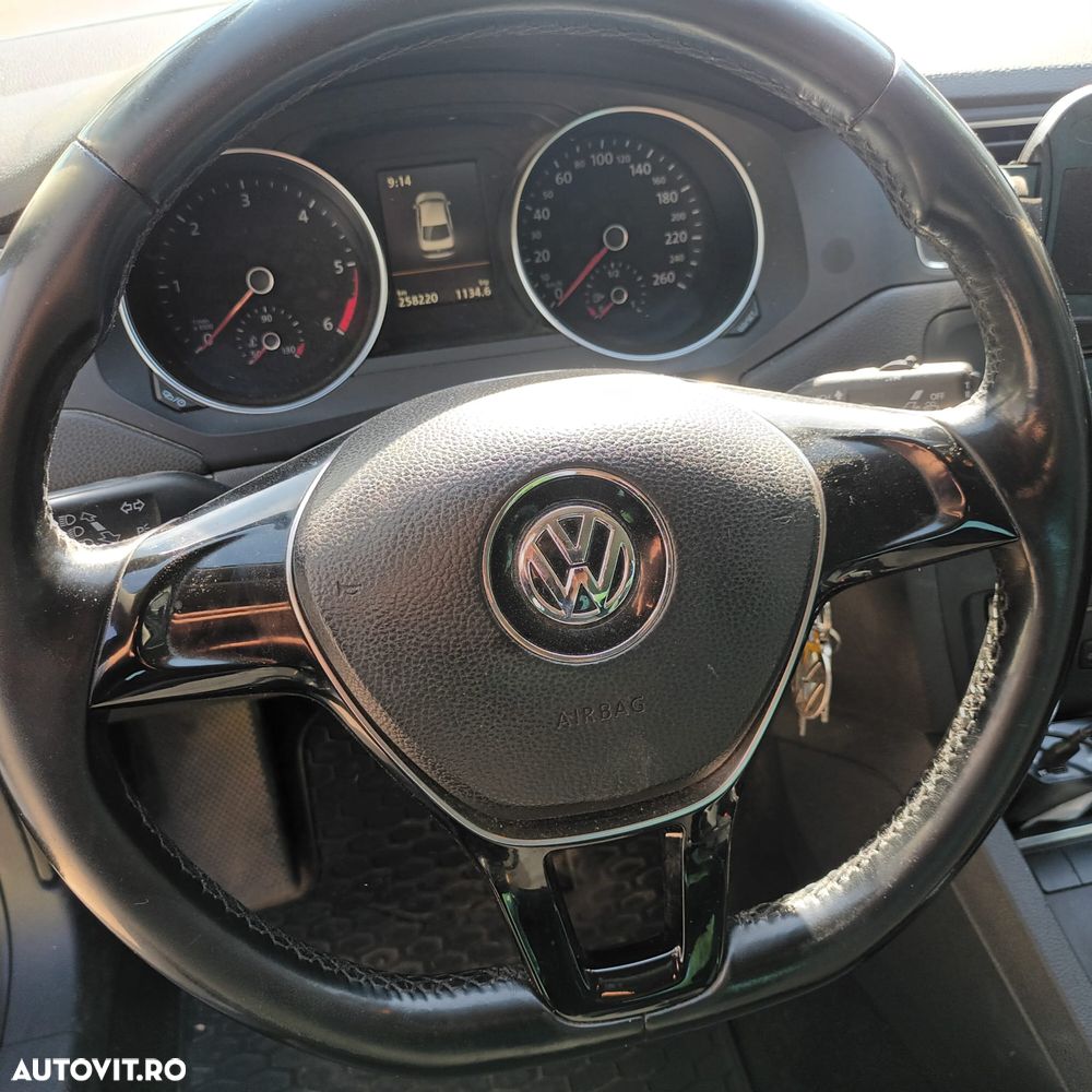 Volkswagen Jetta 2.0 TDI DSG BlueMotion Technologie - 5