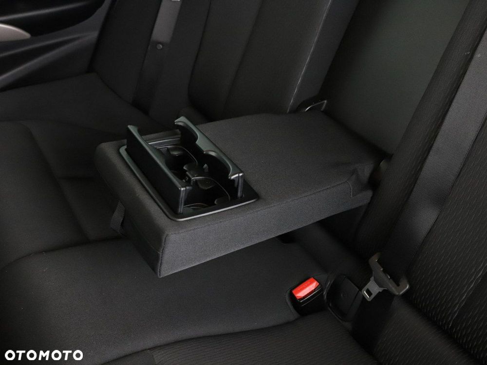 BMW Seria 3 318d Advantage - 35