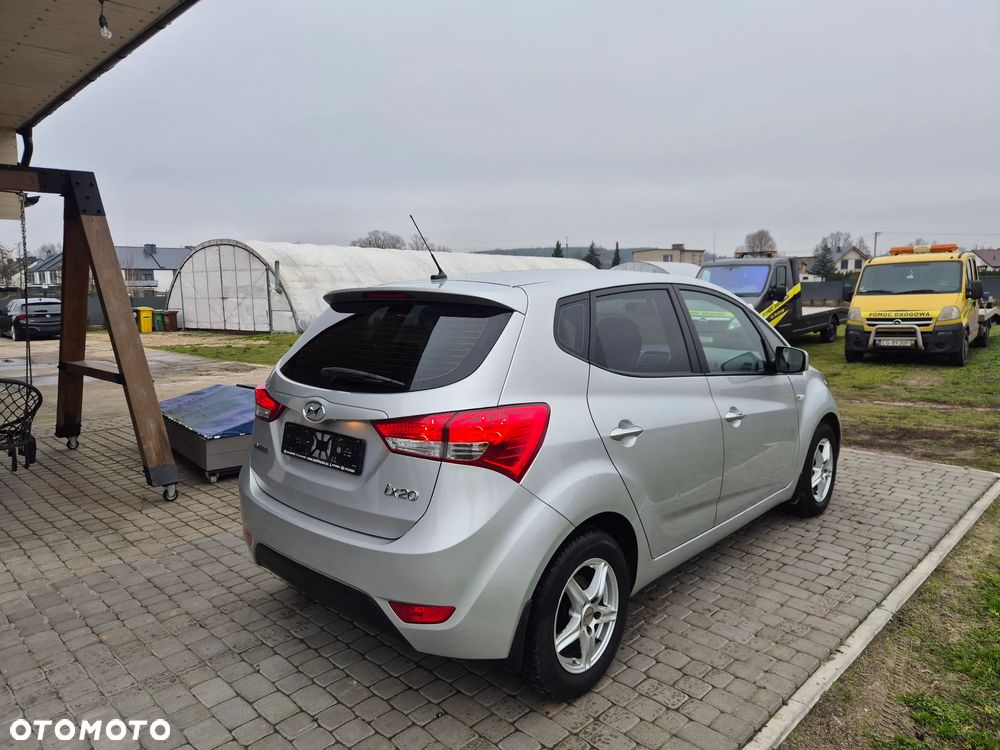 Hyundai ix20 1.6 blue YES Silver - 11