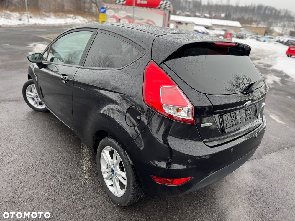 Ford Fiesta 1.0 EcoBoost S&S TITANIUM - 5