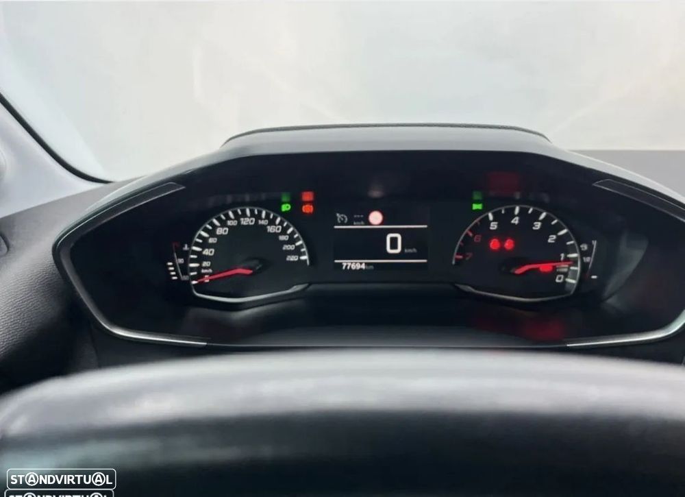 Peugeot 208 1.2 PureTech Active Pack — fotografia 7