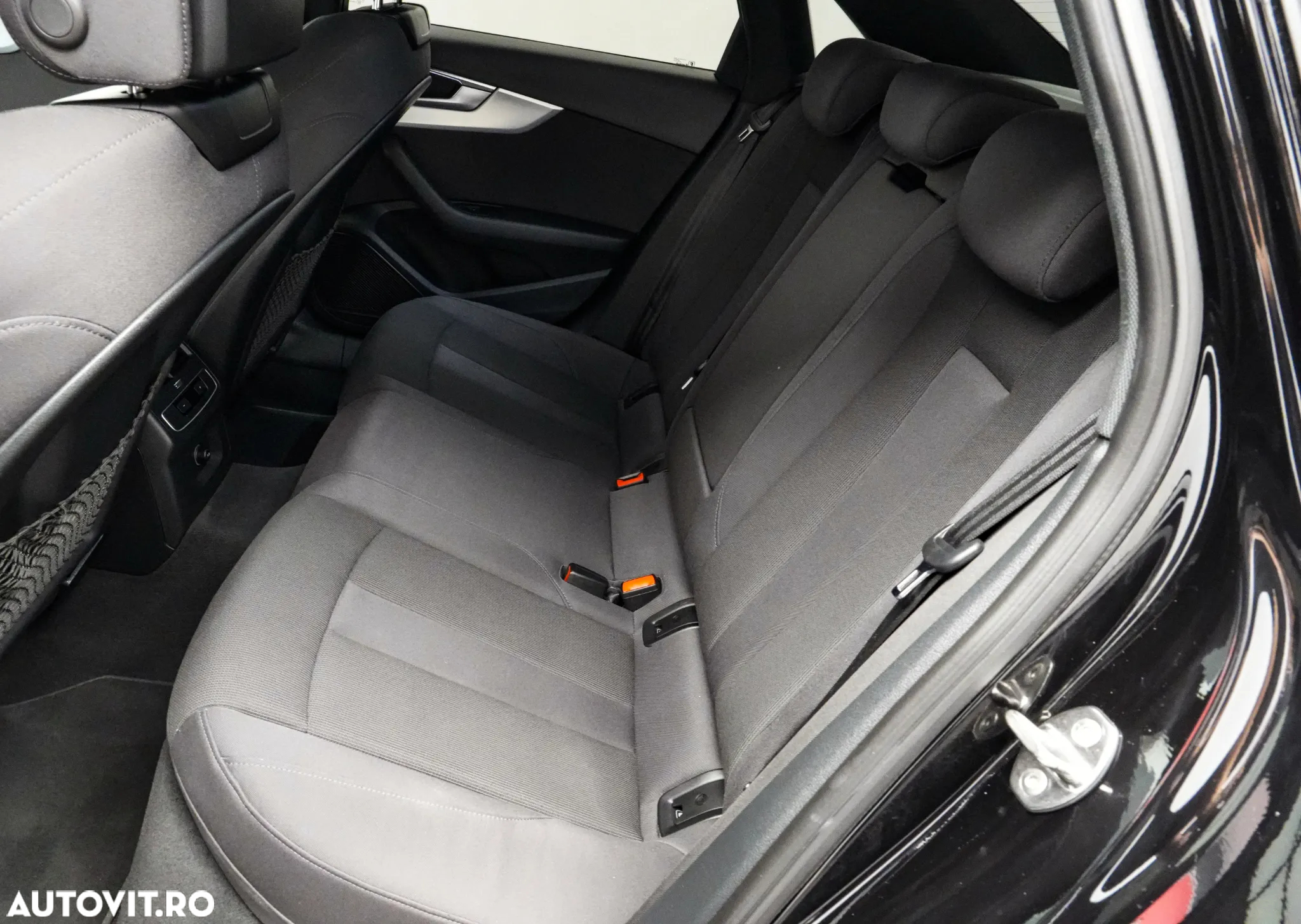 Audi A4 40 TDI quattro S tronic MHEV Advanced - 13