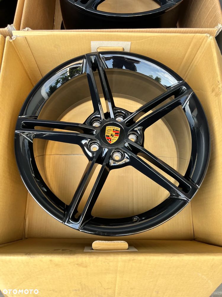 Oryginalne  Felgi Porsche Taycan 21'' Black Piano Edytion - 12