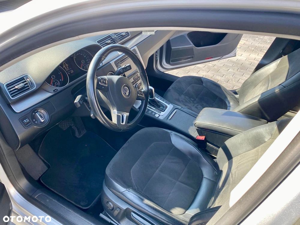 Volkswagen Passat 2.0 TDI Comfortline DSG - 13