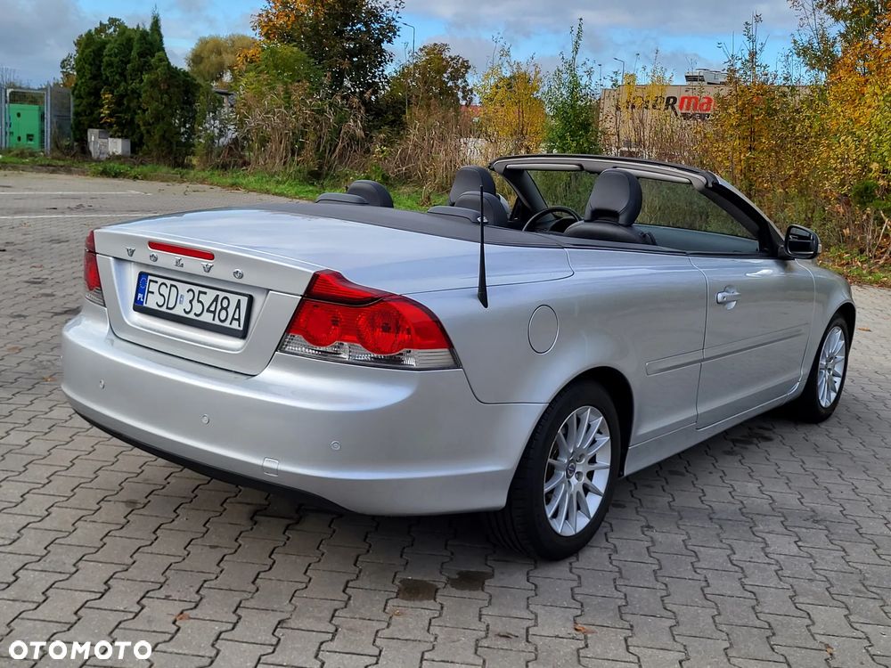 Volvo C70 2.0D Momentum - 7