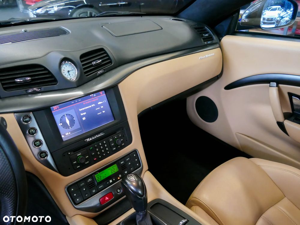 Maserati GranTurismo Automat - 17