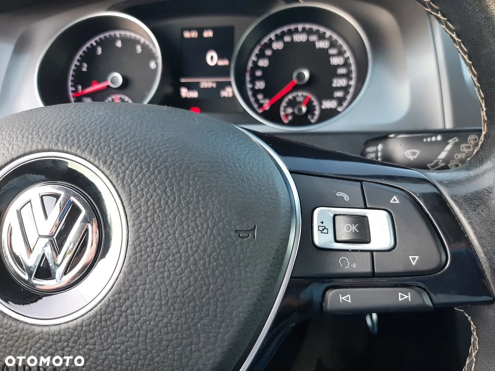 Volkswagen Golf 1.2 TSI BlueMotion Technology Lounge - 12