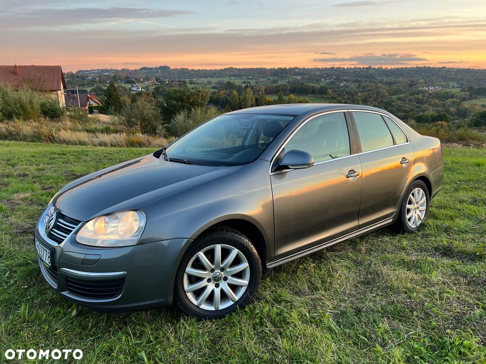 Volkswagen Jetta 1.4 TSI DSG Comfortline - 1
