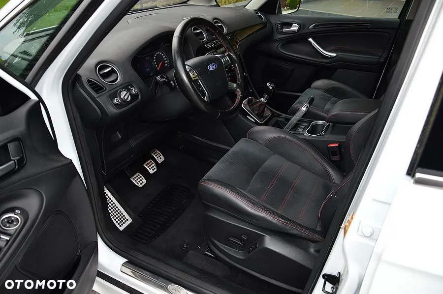 Ford S-Max - 22