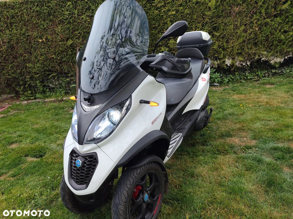 Piaggio MP-3 - 4