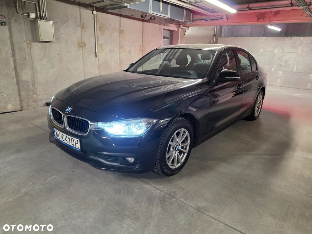 BMW Seria 3 318d - 3